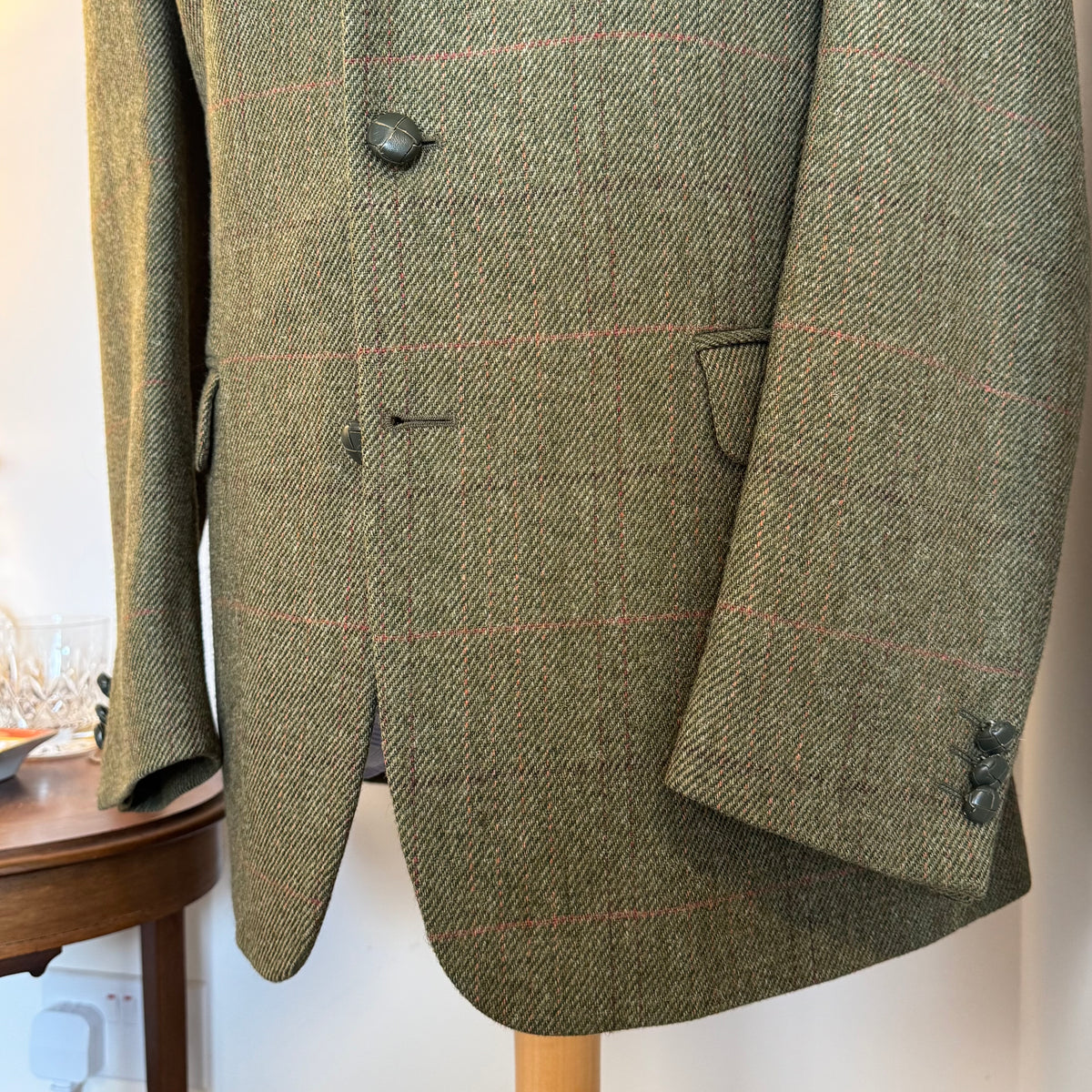 P&J. Haggart of Aberfeldy Tweed Sports Jacket 44”L