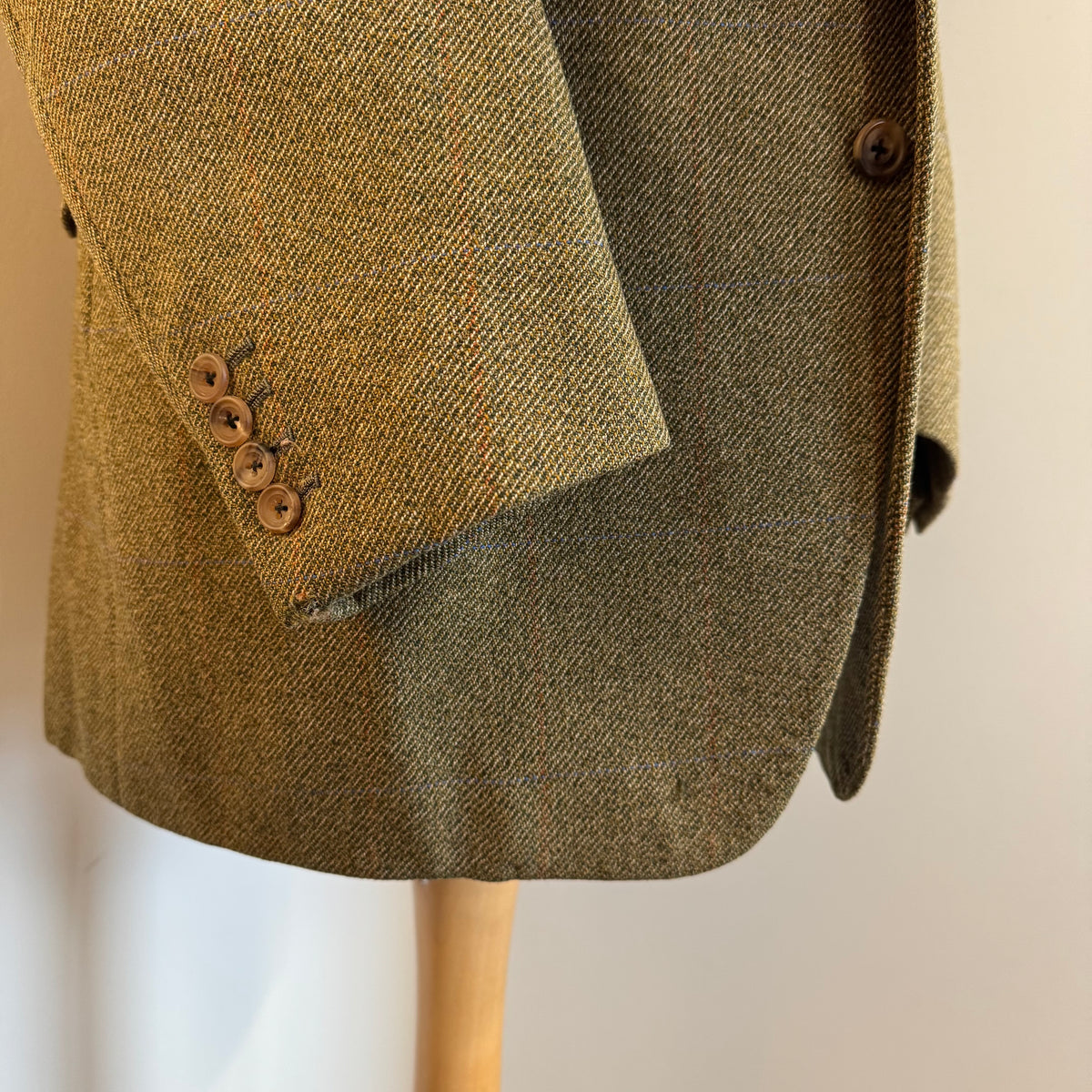 Wells Savile Row Bespoke Tweed Suit 44"L 40"L
