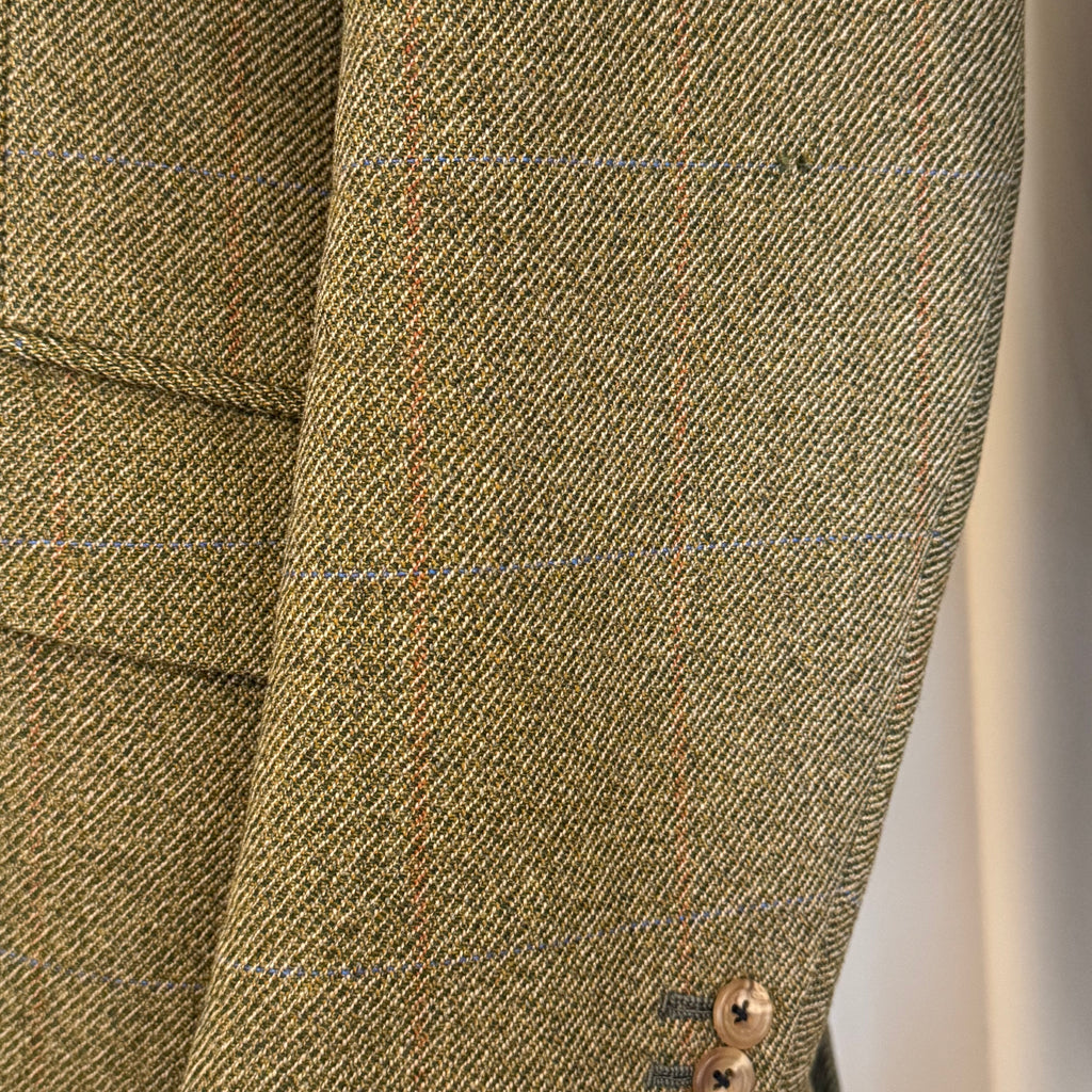Wells Savile Row Bespoke Tweed Suit 44"L 40"L