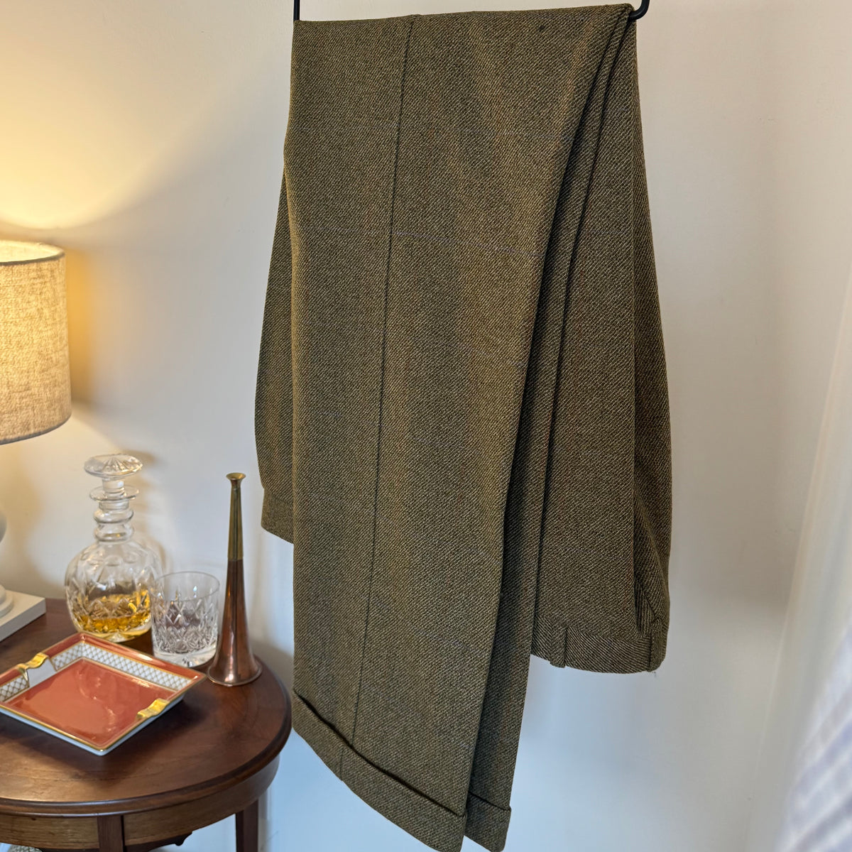 Wells Savile Row Bespoke Tweed Suit 44"L 40"L