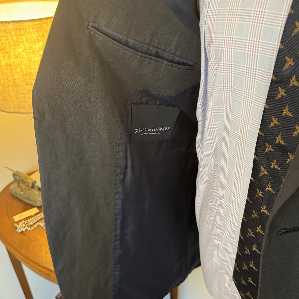 Gieves & Hawkes Linen suit 44”R 36"R