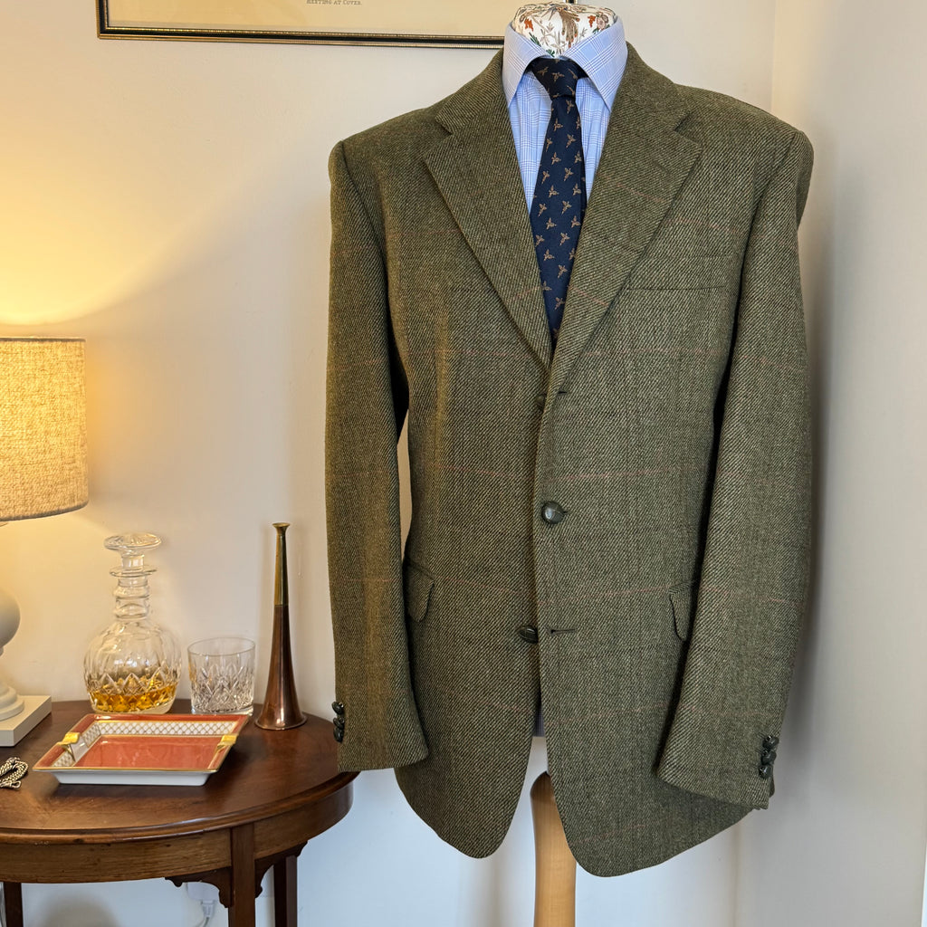 P&J. Haggart of Aberfeldy Tweed Sports Jacket 44”L