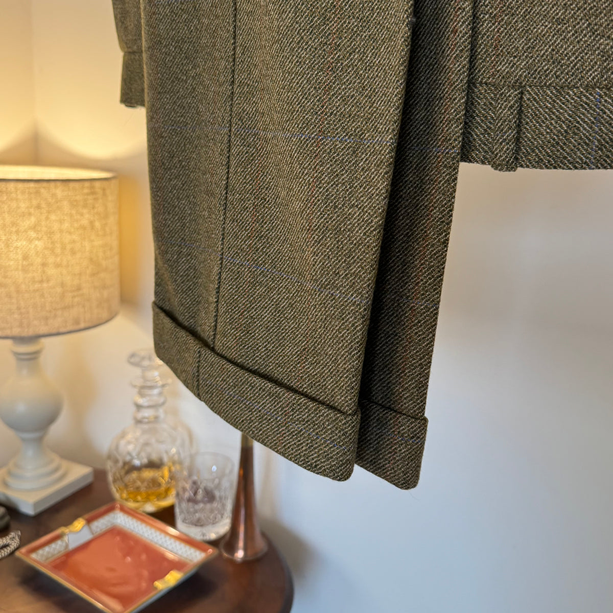 Wells Savile Row Bespoke Tweed Suit 44"L 40"L