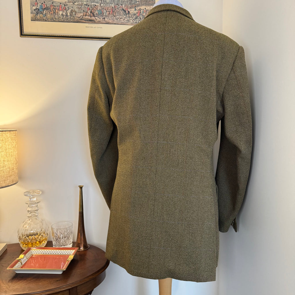 Wells Savile Row Bespoke Tweed Suit 44"L 40"L