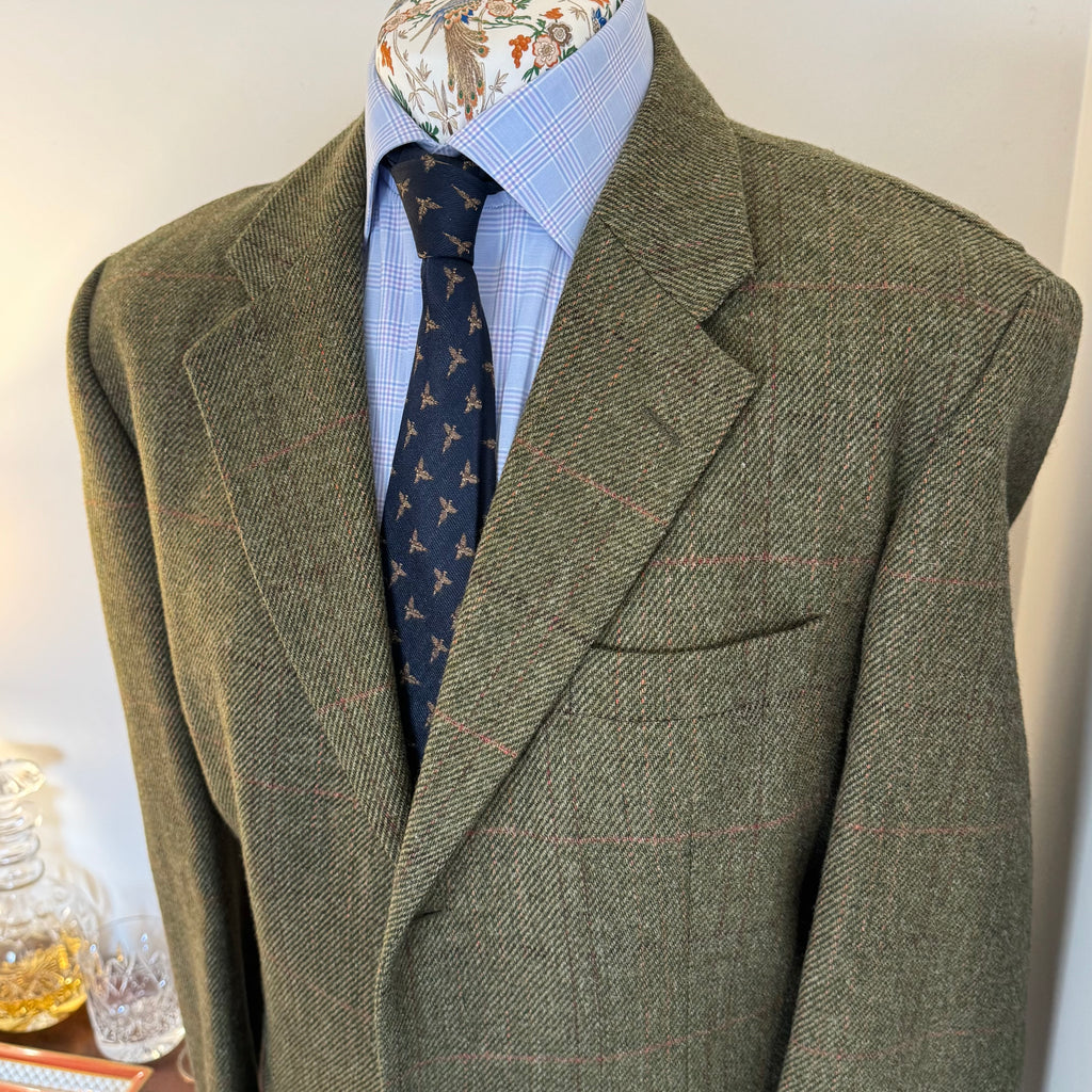 P&J. Haggart of Aberfeldy Tweed Sports Jacket 44”L