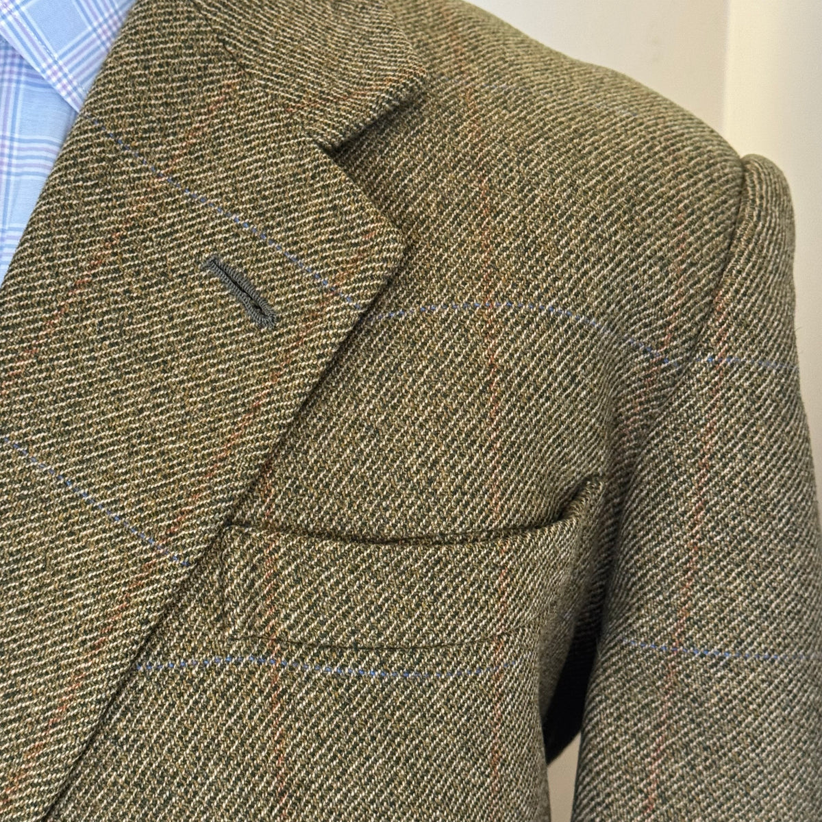 Wells Savile Row Bespoke Tweed Suit 44"L 40"L