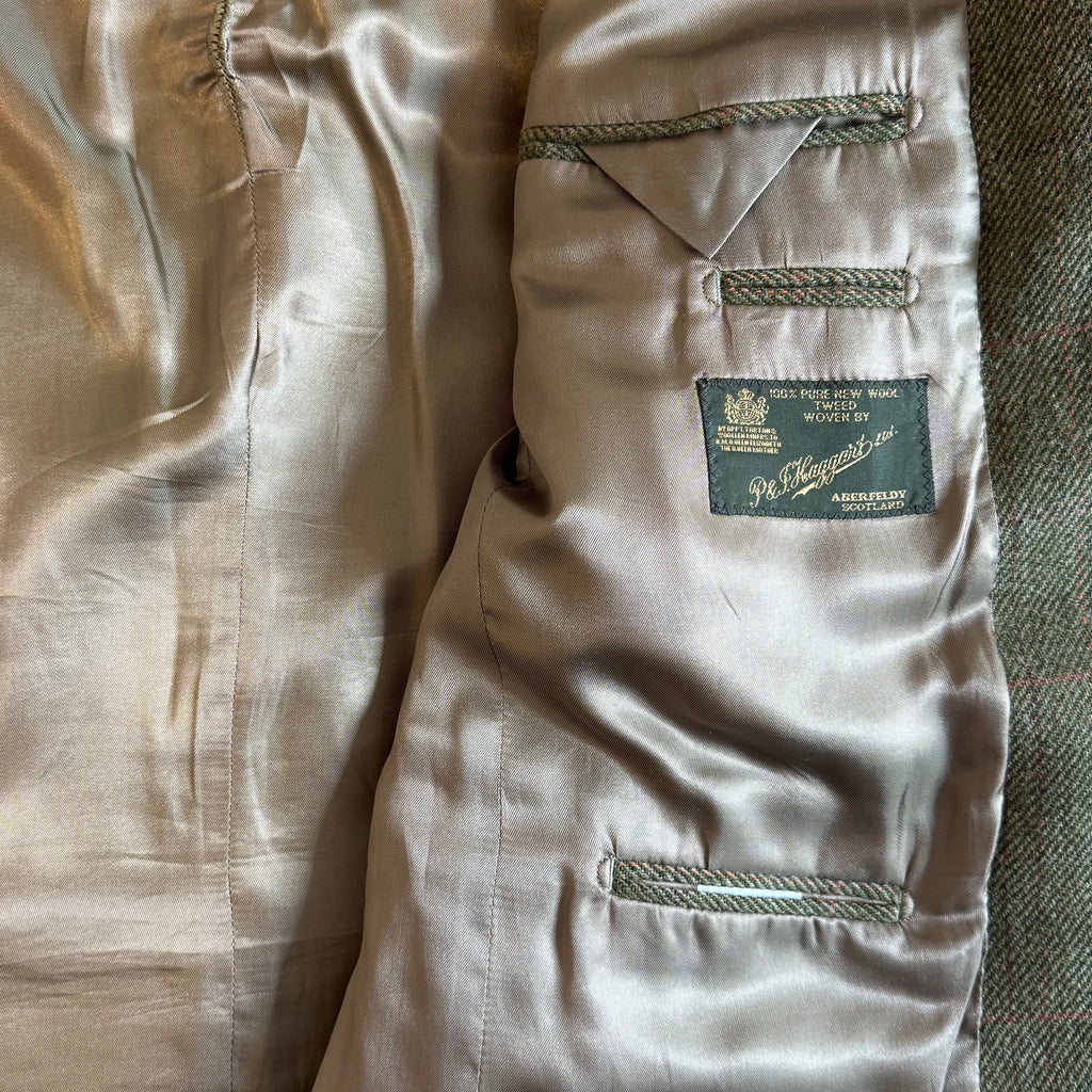 P&J. Haggart of Aberfeldy Tweed Sports Jacket 44”L
