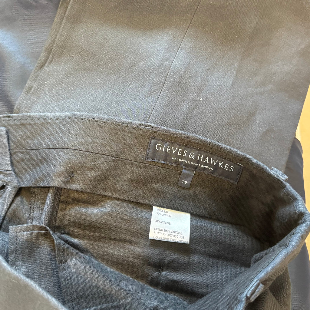Gieves & Hawkes Linen suit 44”R 36"R