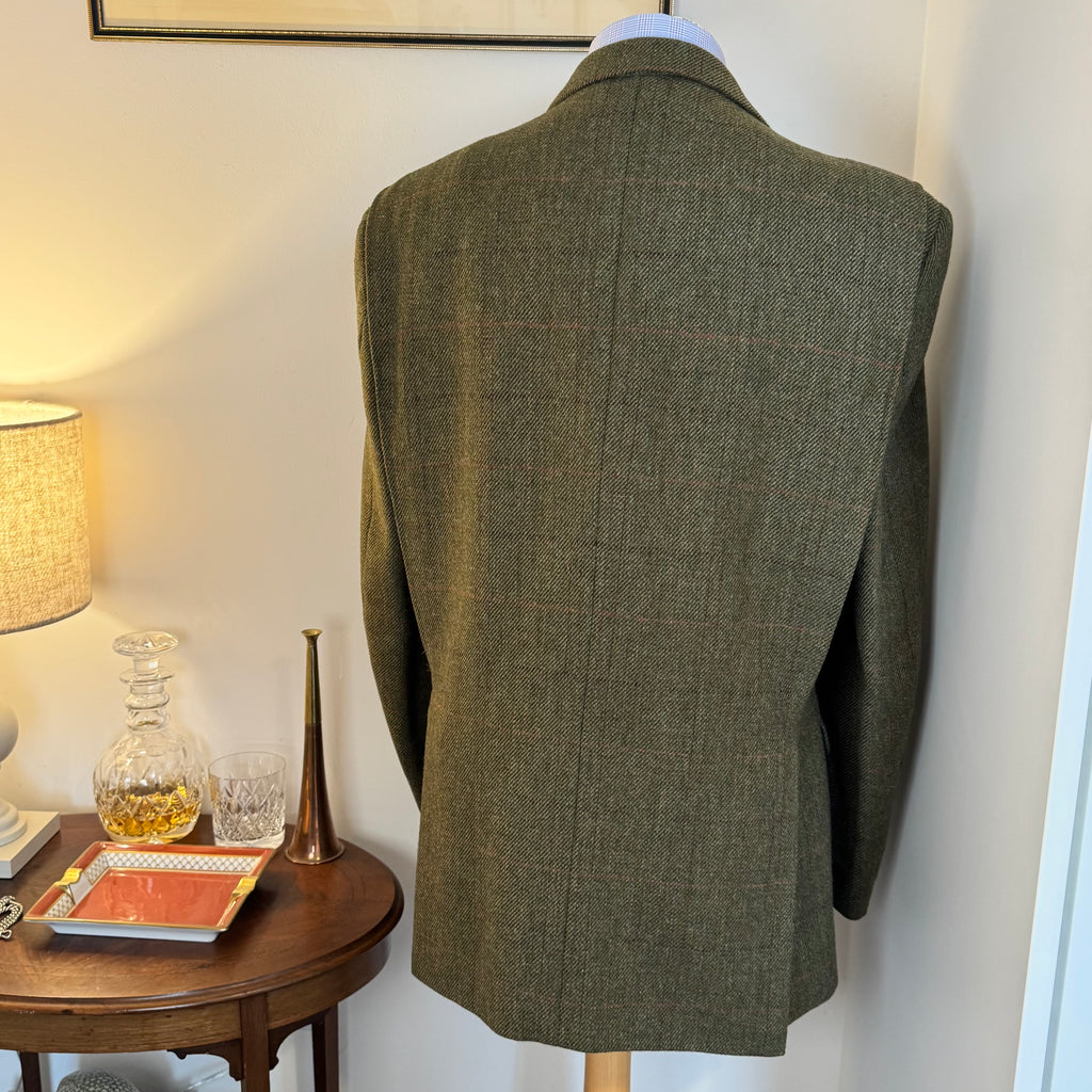 P&J. Haggart of Aberfeldy Tweed Sports Jacket 44”L