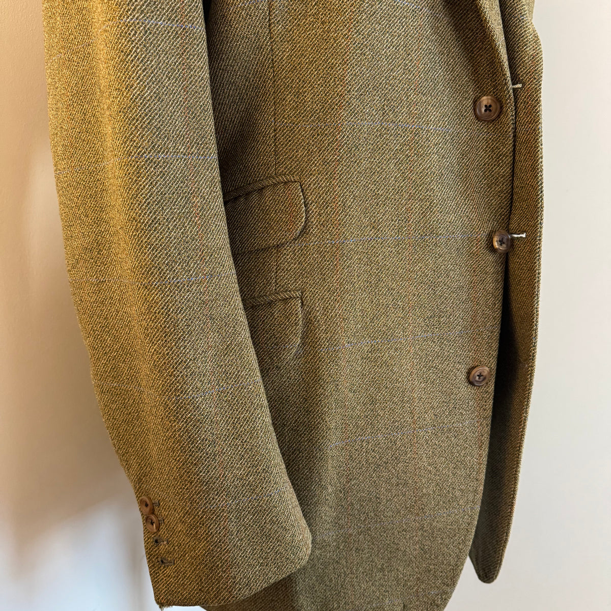 Wells Savile Row Bespoke Tweed Suit 44"L 40"L