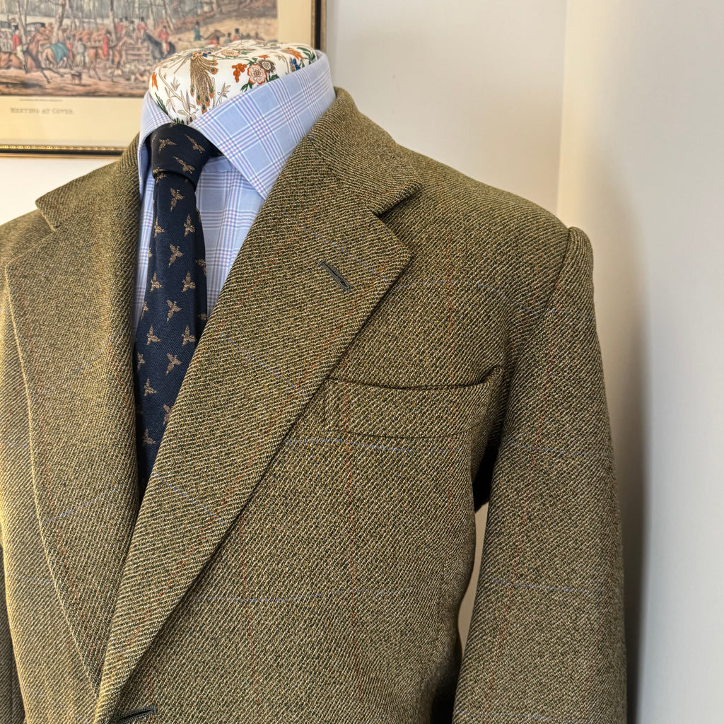 Wells Savile Row Bespoke Tweed Suit 44"L 40"L