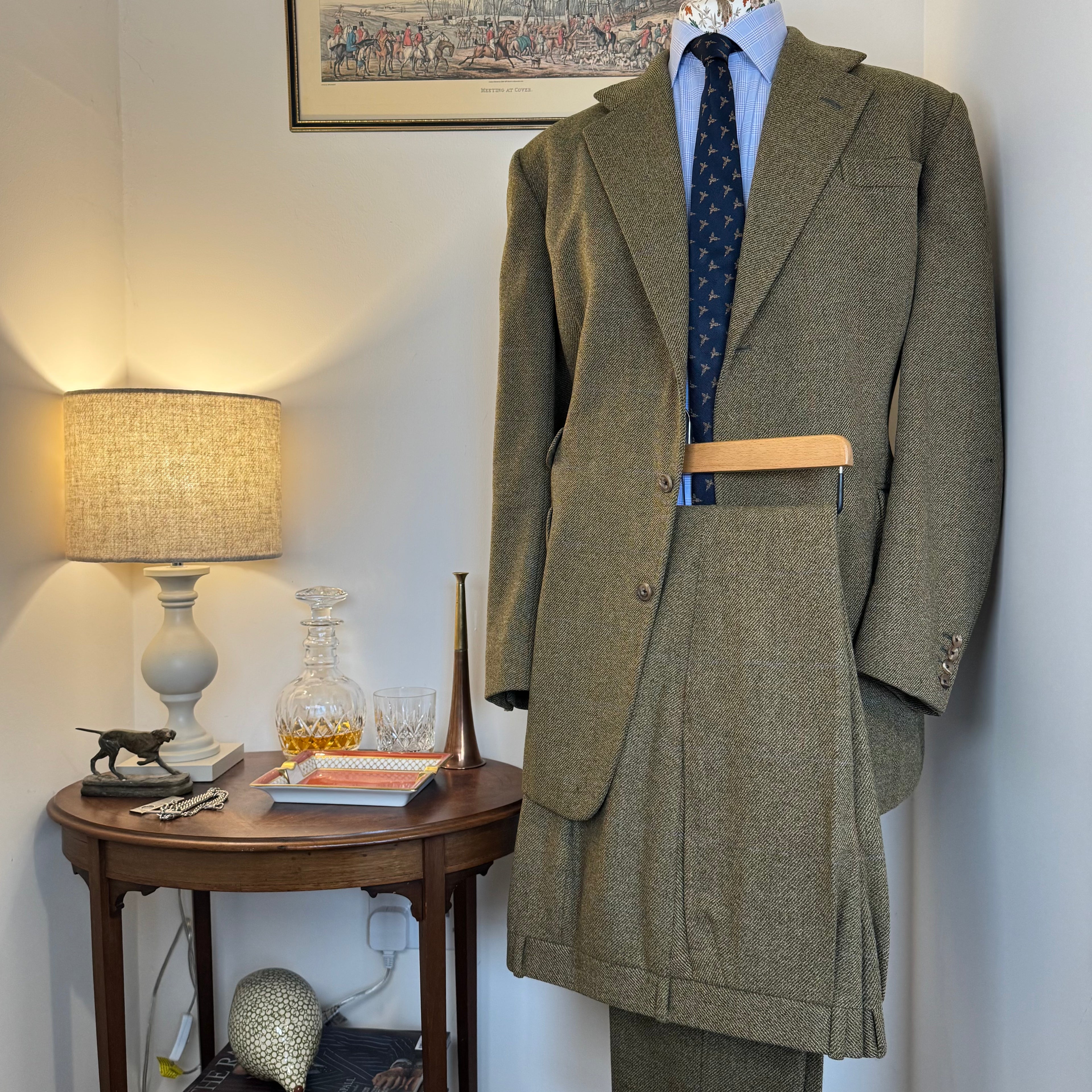 Wells Savile Row Bespoke Tweed Suit 44"L 40"L