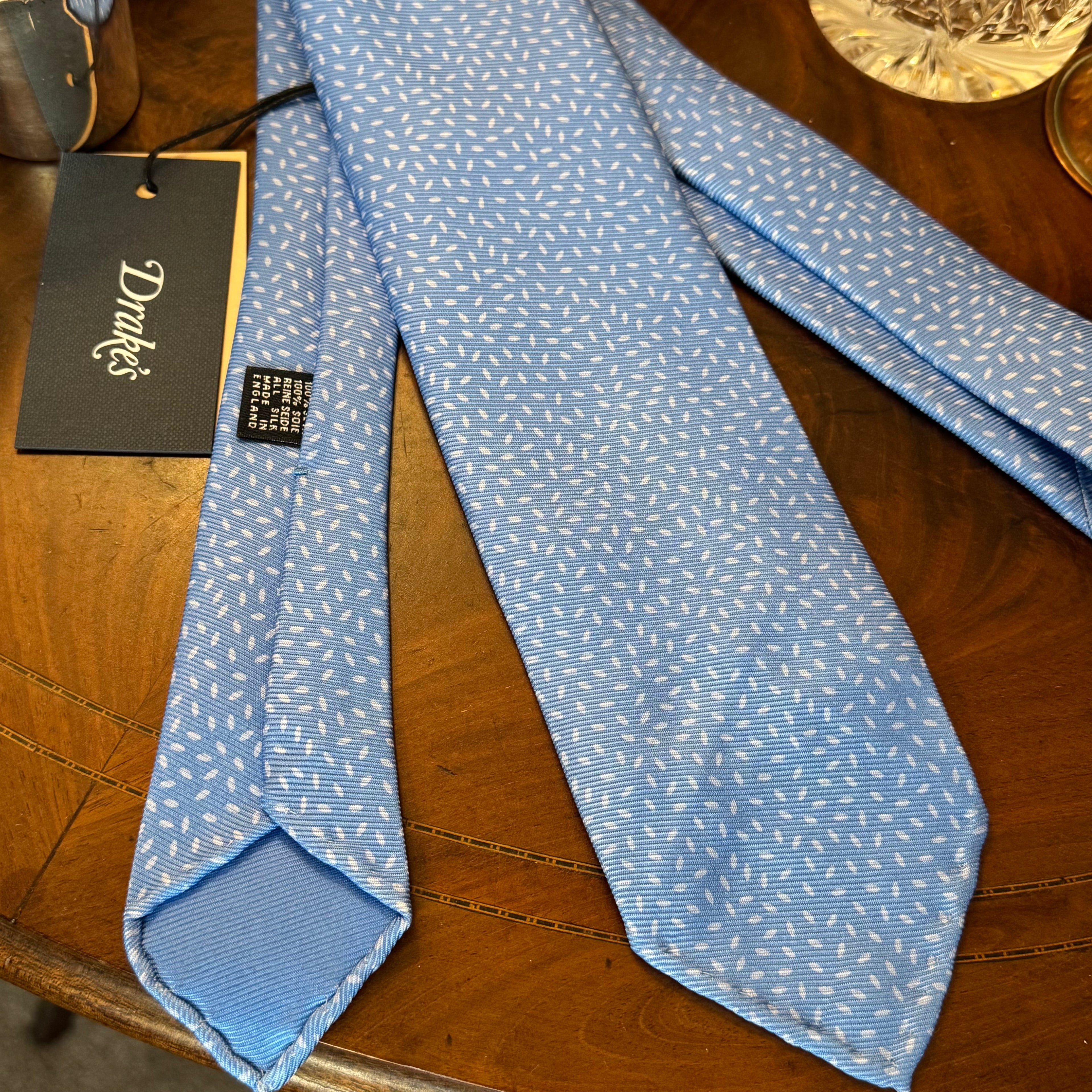 Drake’s Unlined Hand Rolled Light Blue Silk Tie Brand New